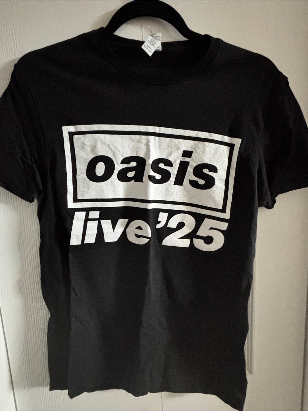Oasis Bootleg Tour T-Shirt Classic Black and White Graphic